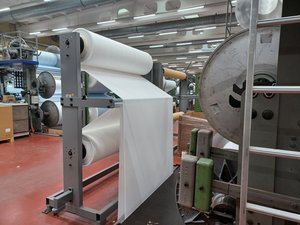 Velours Gespannter Velours auf großen Rollen